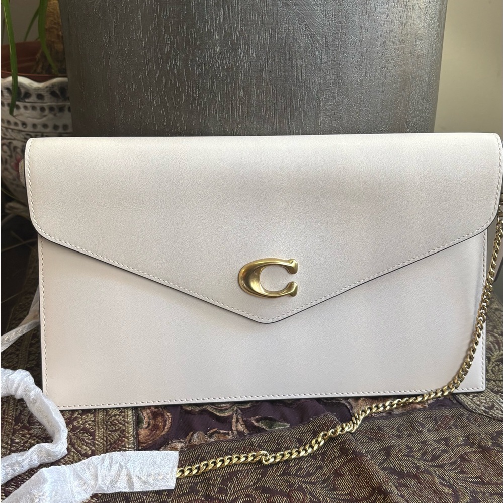 SOLD⛔️Authentic Coach 1941 White Leather flap magnetic closure Clutch/Crossbody - Picture 2 of 11
